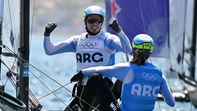 Mateo Majdalani y Eugenia Bosco brindan una plata a Argentina en vela de París-2024