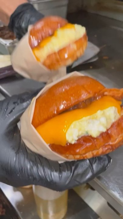 Breakfast sandwich