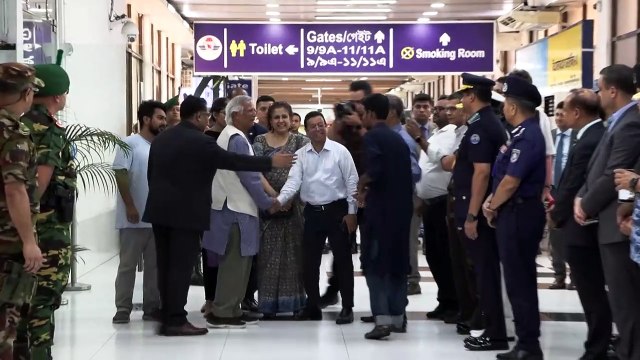 El nobel Yunus regresa a Bangladés y promete restaurar la ley y el orden