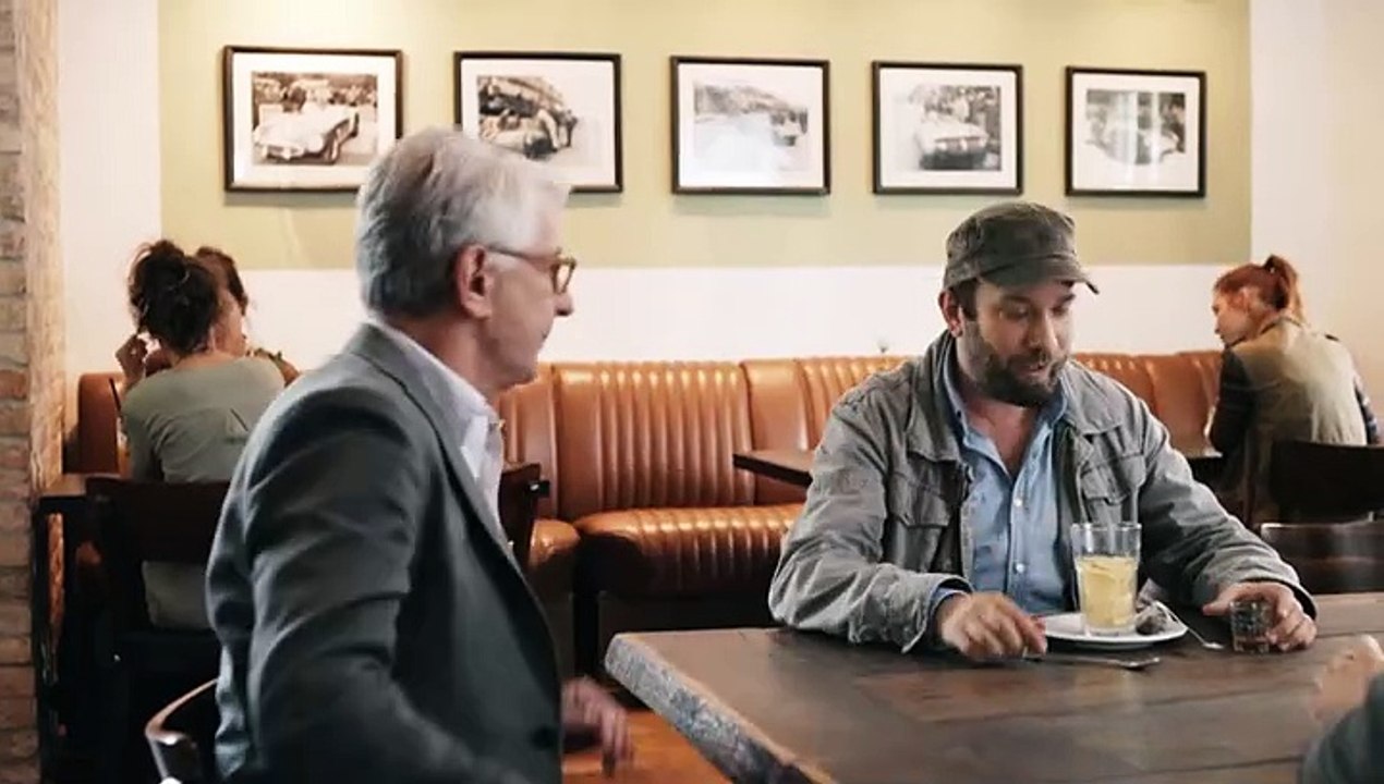 jerks.S03E07-House of Cards