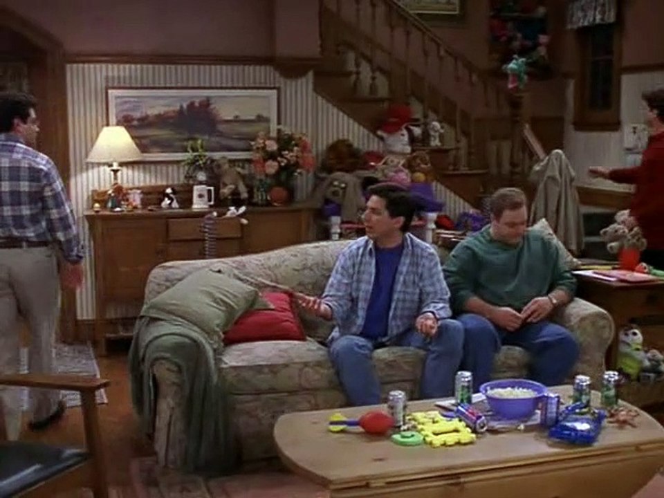 Alle lieben Raymond S03E18-Ray allein zu haus
