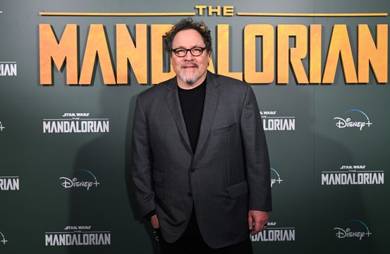 Ryan Reynolds cree que Jon Favreau es 'uno de los grandes' del cine