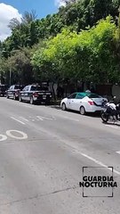 Tres sujetos que circulaban a bordo de un taxi fueron detenidos por portar un arma de fuego