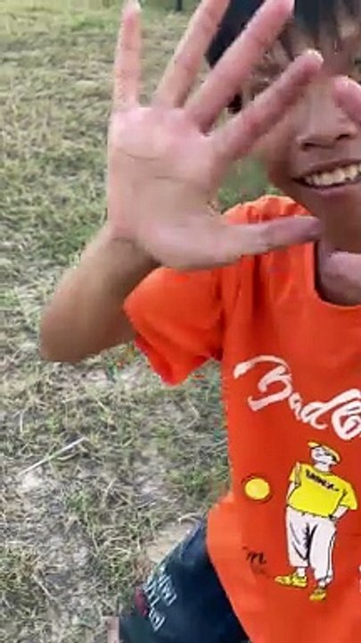 Học sinh đam mê thả diều sáo khổng lồ chiến gió bão và cái kết ntn