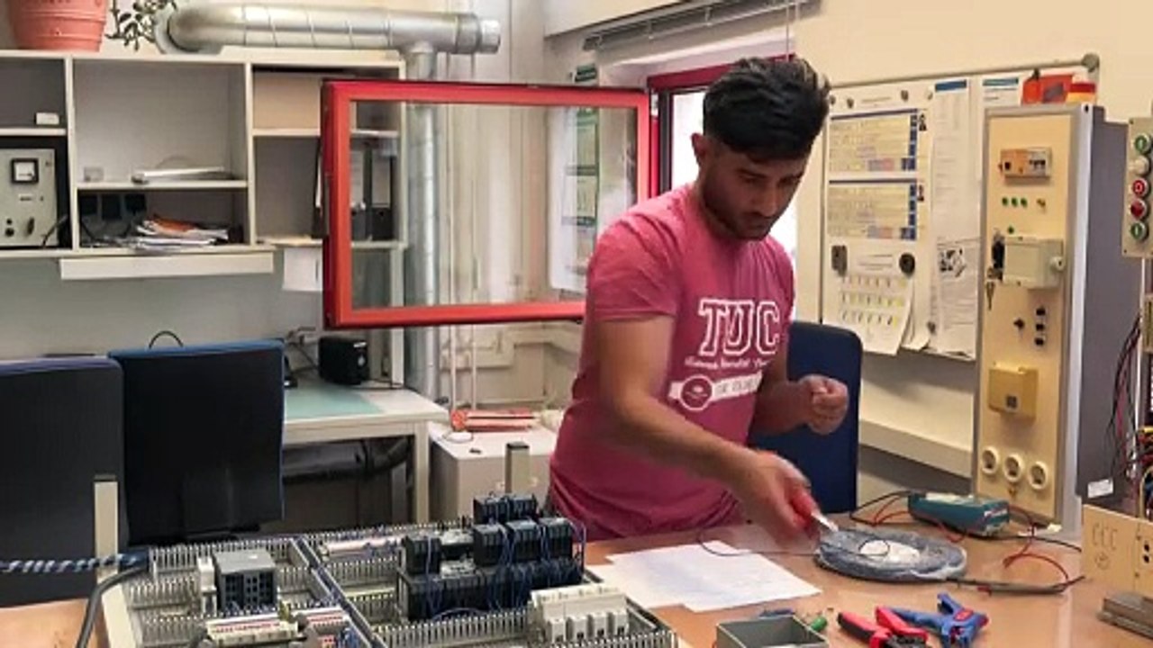 Sachsen: Wie Chemnitz Geflüchtete in Jobs holt