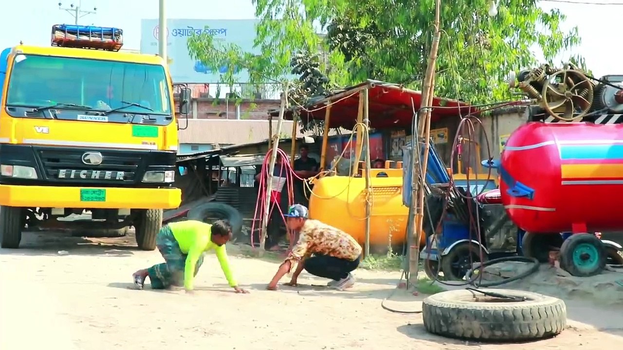 Update Tyre Blast PRANK with Popping balloons - Crazy REACTION with Popping Balloon Prank - So Funny