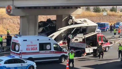 Ankara'da yolcu otobüsü köprüye saplandı: Çok sayıda ölü ve yaralı var