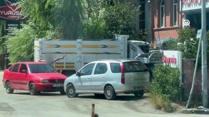 Bir iş yerine silahla ateş açıldı