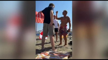 Il blitz dei Radicali italiani a Fregene: "Assurdo sciopero balneari"