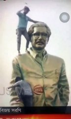 Vandilize statues of Mujibur Rahman