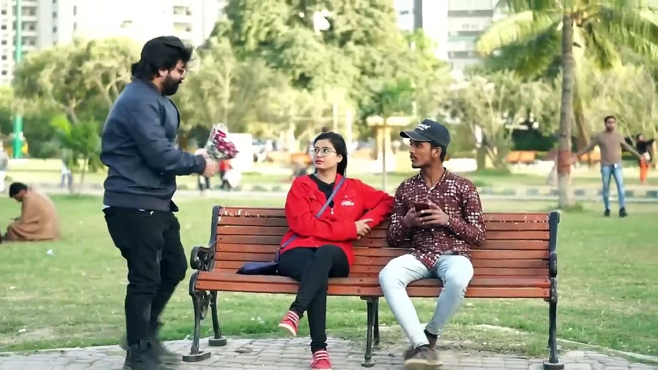 Selling Flowers Prank - Pranks In Pakistan - Humanitarians