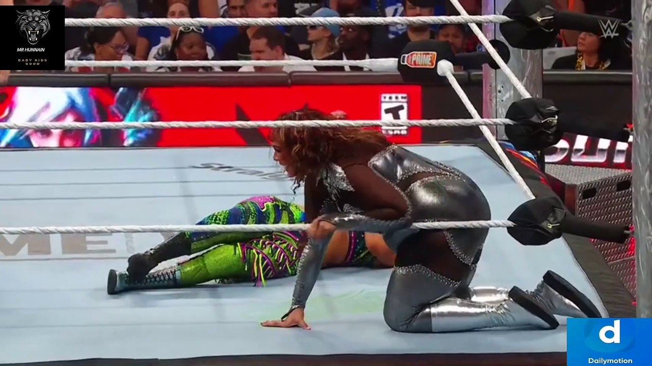 WWE P36 lovely ladies fighting summerslam. full hd