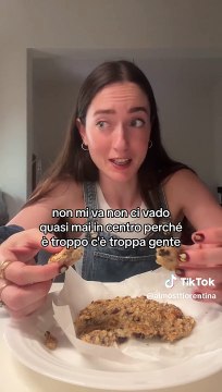 Influencer canadese abbandona Firenze: C'è troppa gente, non si può vivere così