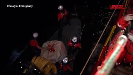 Emergency soccorre 37 migranti nella notte in acque maltesi