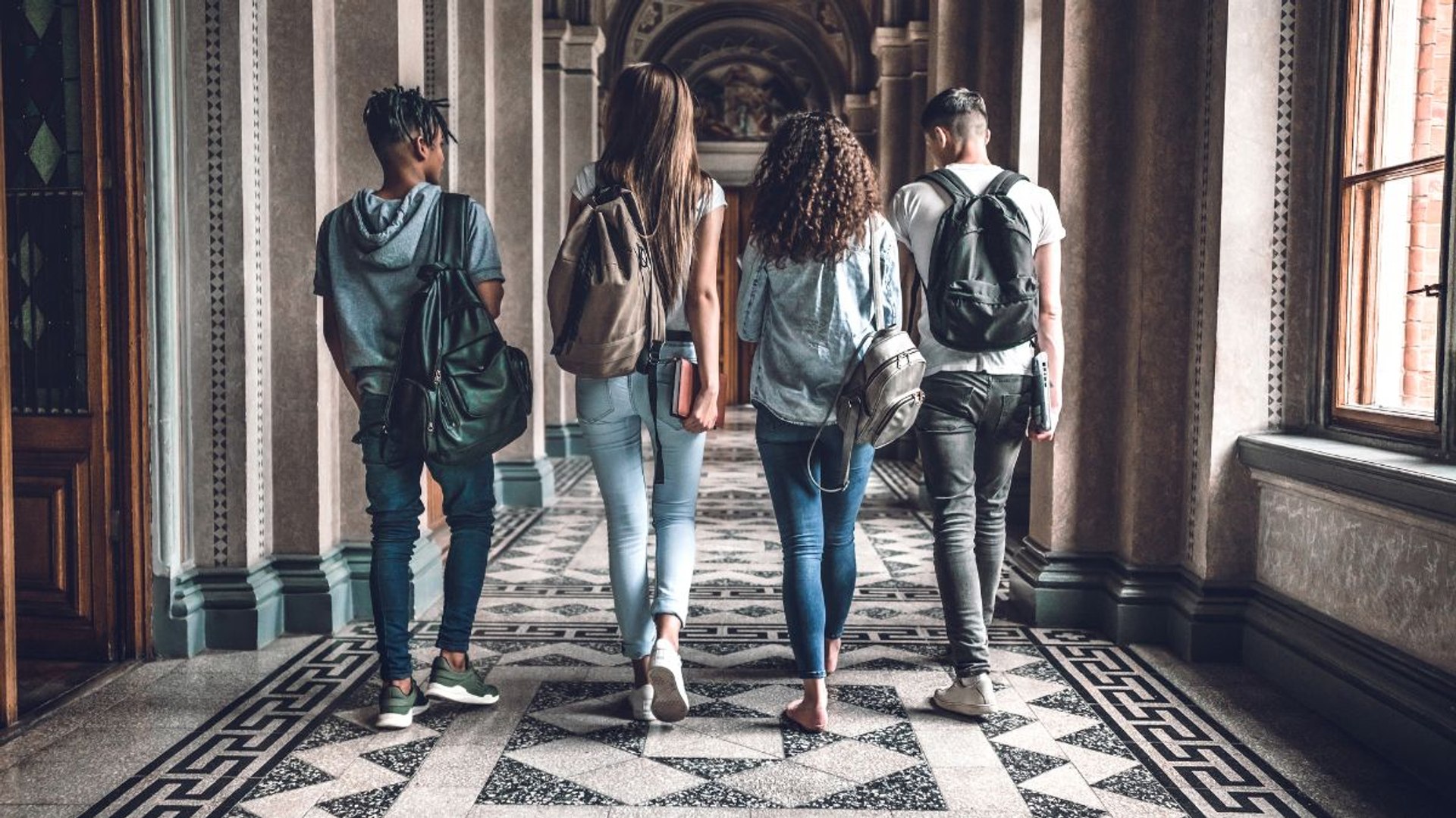 ⁣Gen-Z करियर को लेकर कितने सीरियस? कैसी चाहिए जॉब? क्वेस्ट रिपोर्ट में आया आमने