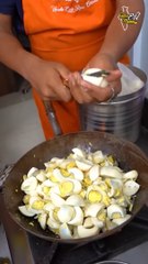 Bangalore Anna Selling Boiled Egg Chilli Fried Rice Combo Rs. 60_- Only #bangalorefood #shorts
