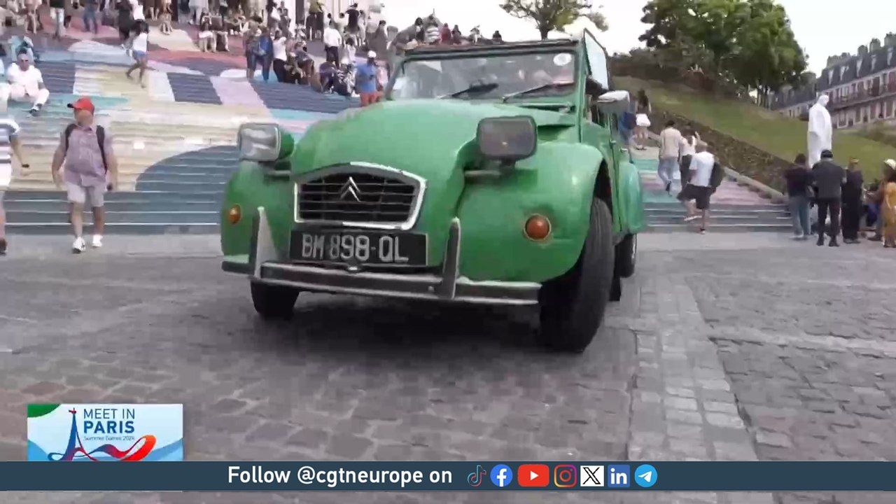 Paris in a Citroen 2CV: A journey to the heart of Montmartre