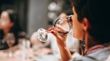 How to Navigate Wine Lists Like a Professional