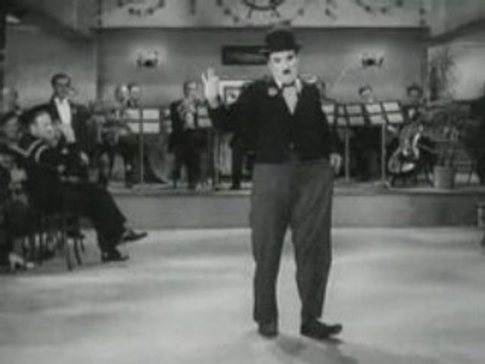 Chaplinmoderntimesweb