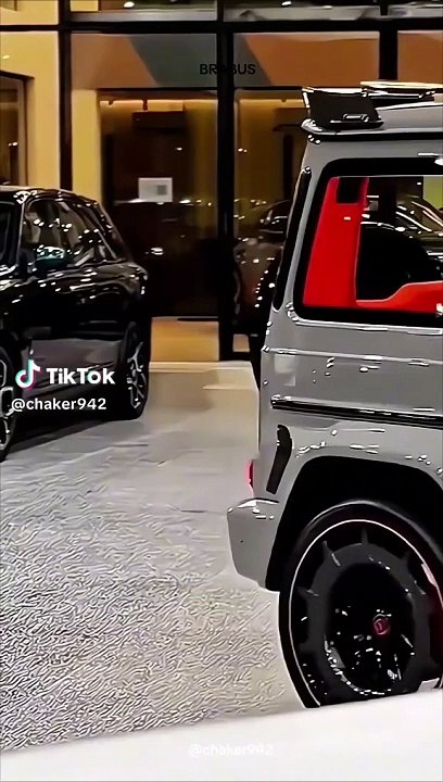 Out Class G Wagon 