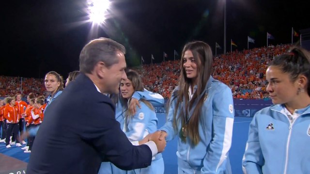 Las Leonas recibieron la medalla de bronce