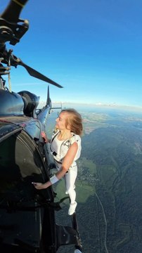 Истина в том_ что бояться нечего._Абсолютно._Все самое страшное с нами уже случилось__мы пришли сюда умереть.(