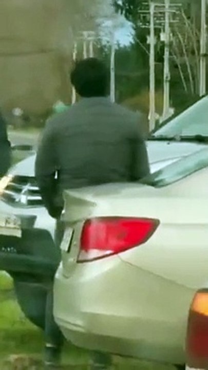 Mujer arma escándalo en el funeral de su amante