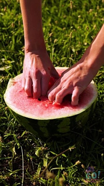 COOKING IN WATERMELON?  Smart summer hack #diy #hack