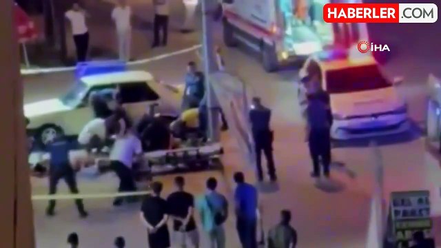Anne ve kızı sokak ortasında vuruldu! Dehşet anları anbean kamerada