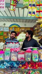 Darakht Pe Beth Kar Chori -- Karny Ka Anokha Tareeqa_