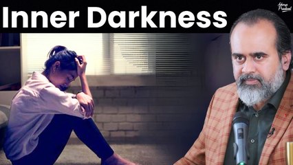 What to do in moments of inner darkness? || Acharya Prashant (2023)