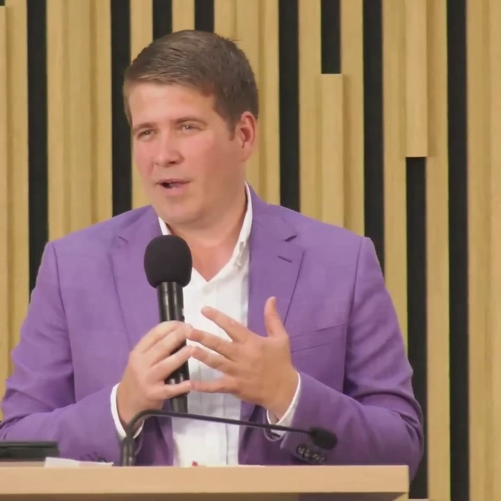 Cristi Boariu - Dumnezeu te opreste ca sa nu pacatuiesti