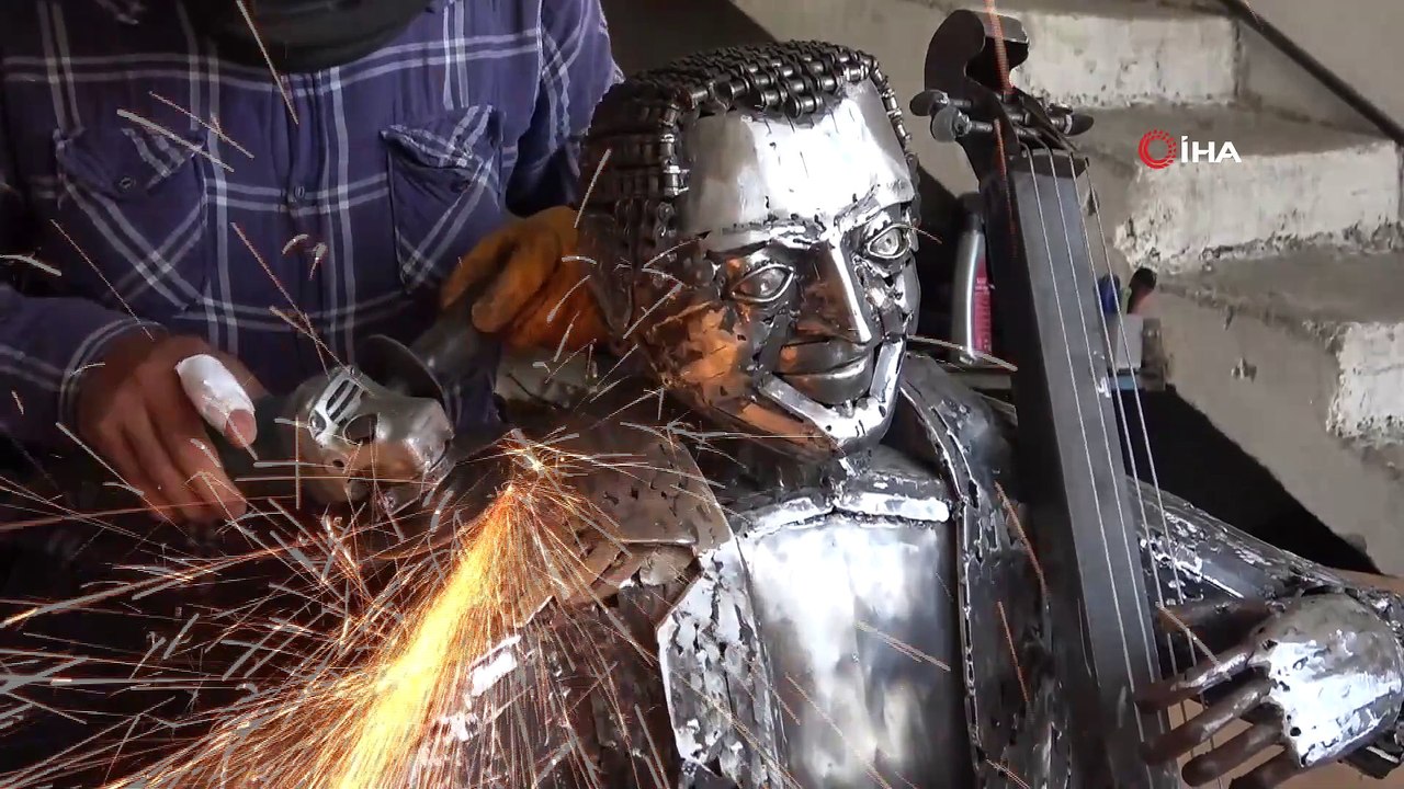 Van'daki sanatçı öyle bir eser yaptı ki görenlerin ağzı açık kaldı