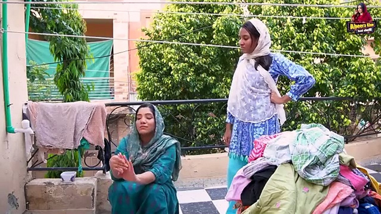 Kaam_chor_Nokrani__Abeera_khan_Funny_Show__