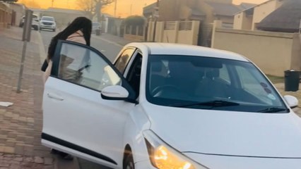 Birthday surprise turns chaotic when balloons float away in the breeze