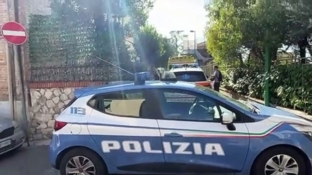 Siena, donna trovata morta con ferite da arma da fuoco