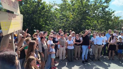 Protest przeciw składowisku plastików w Sobótce