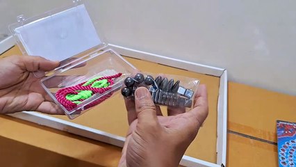 Unboxing and Review of Kluster Fun Table Top Magnetic Board Game for Kids and Adults Magnets, Travel Bag