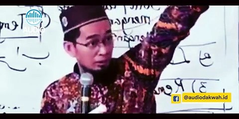 2 ALASAN Kenapa Anda Harus Punya MIHRAB di Rumah - Ustadz Adi Hidayat LC MA
