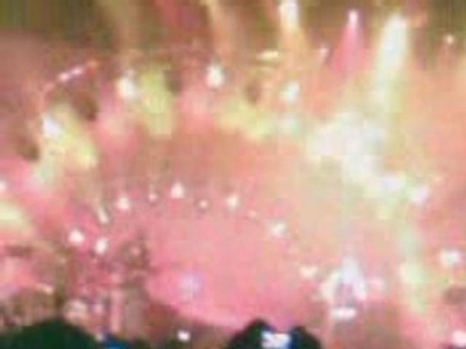 Christophe maé-ma vie est une larme (consert a tours)