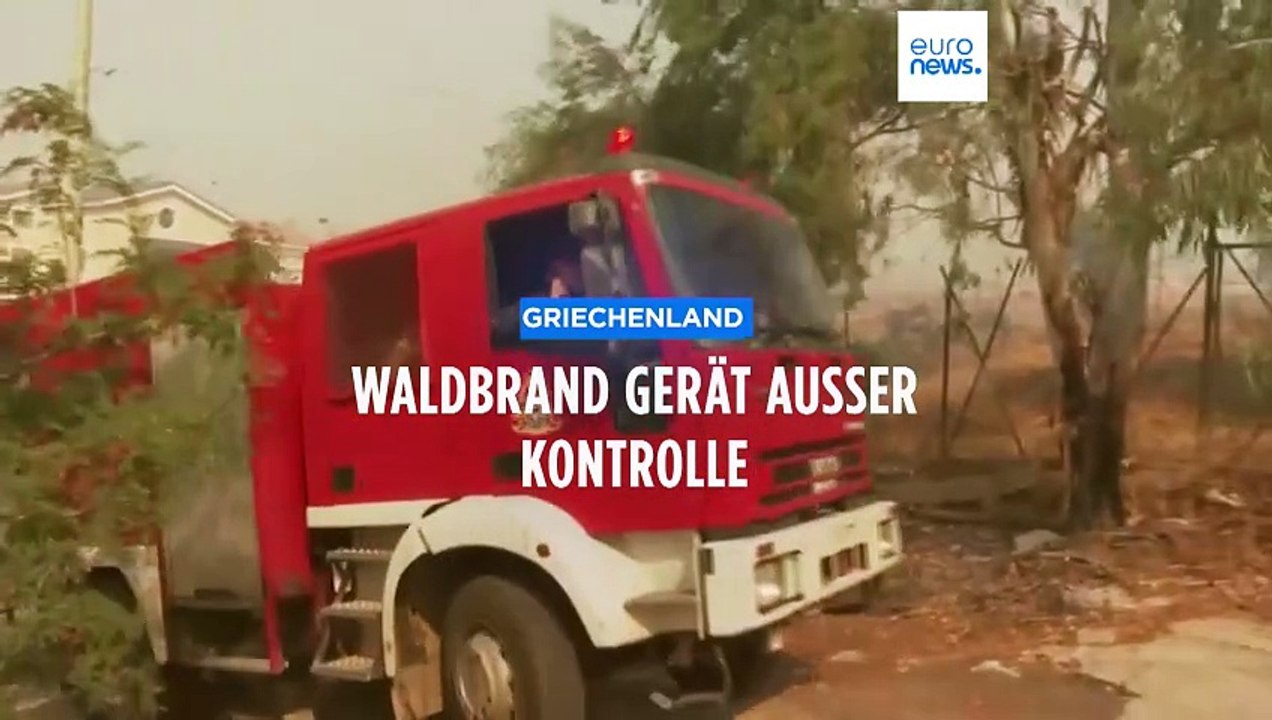 25 Meter hohe Flammen: Waldbrand bei Athen außer Kontrolle