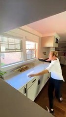 Limpiando Nuestro Estudio_ Antes de que El Jefe Llegue(360P)