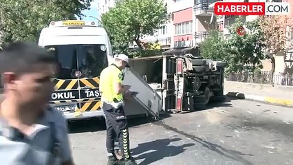 Maltepe'de süt yüklü kamyonet devrildi: 2 yaralı