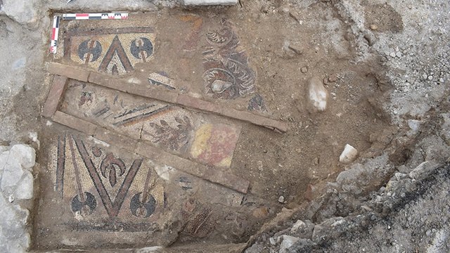 Bizans dönemine ait 'in-situ zemin mozaiği' bulundu