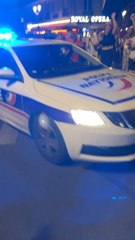 Lambiance pendant ces jo a paris  meme les keufs je les adores haha