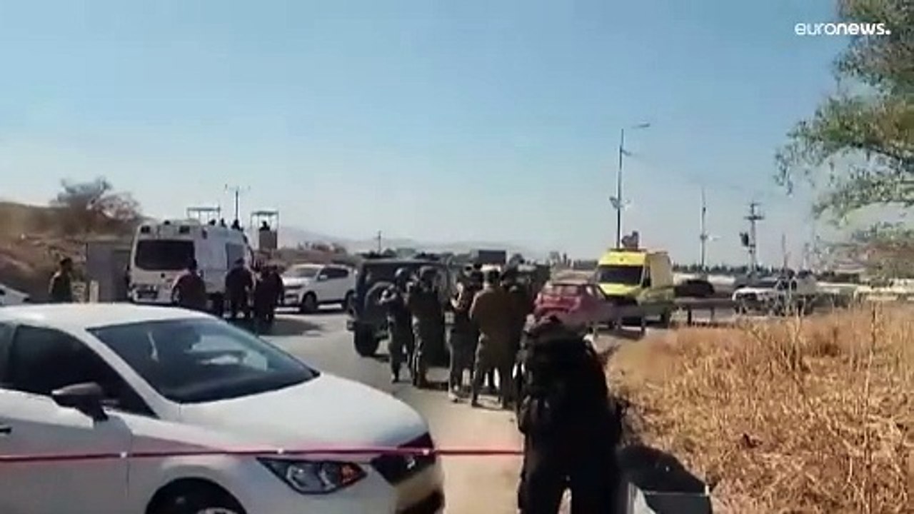 مقتل إسرائيلي وإصابة آخر بجروح بعملية إطلاق نار...