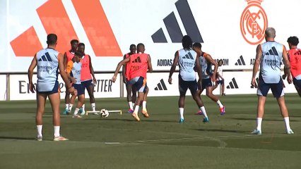 El segundo entrenamiento del RM con la plantilla completa