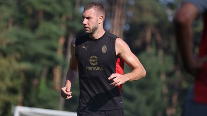 Download Video: Milanello: il primo allenamento di Morata e Pavlović