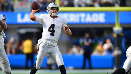 Who Will Win the Quarterback Battle for the Raiders?