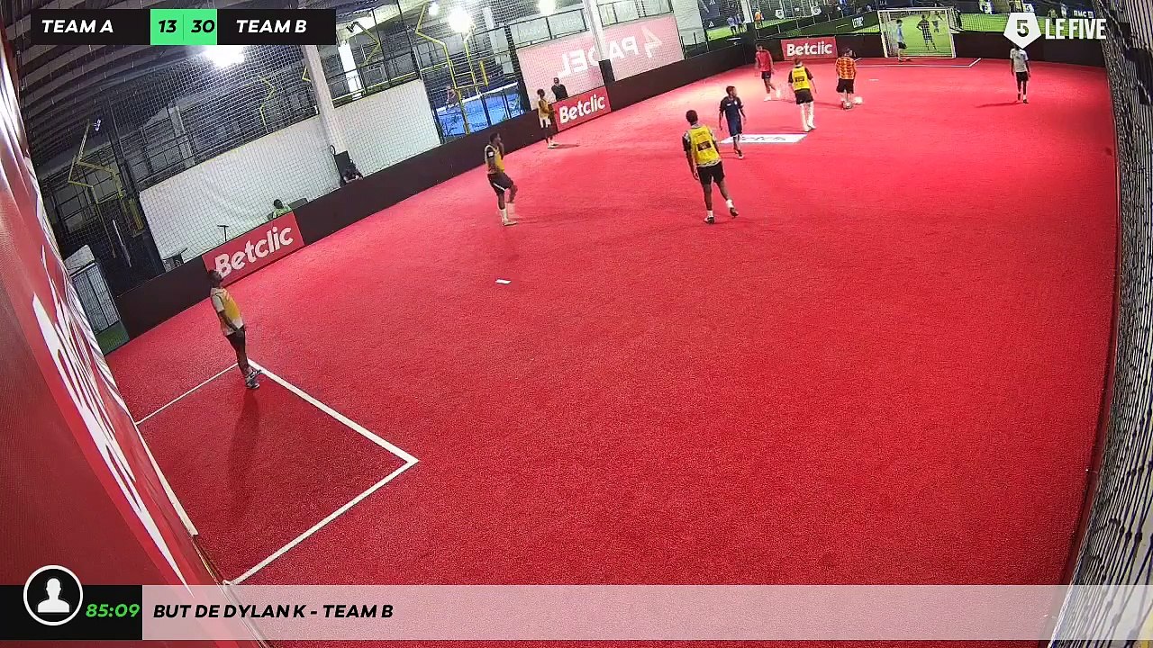 But de Dylan K - Team B